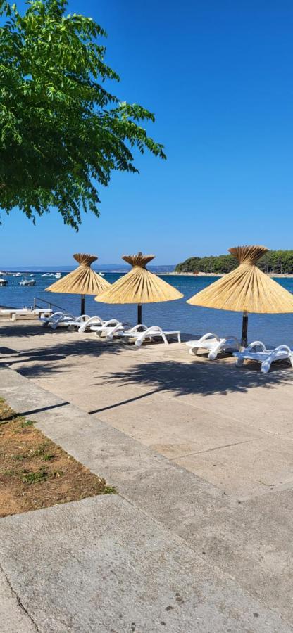 Apartment Summer Dream Пунат Екстер'єр фото