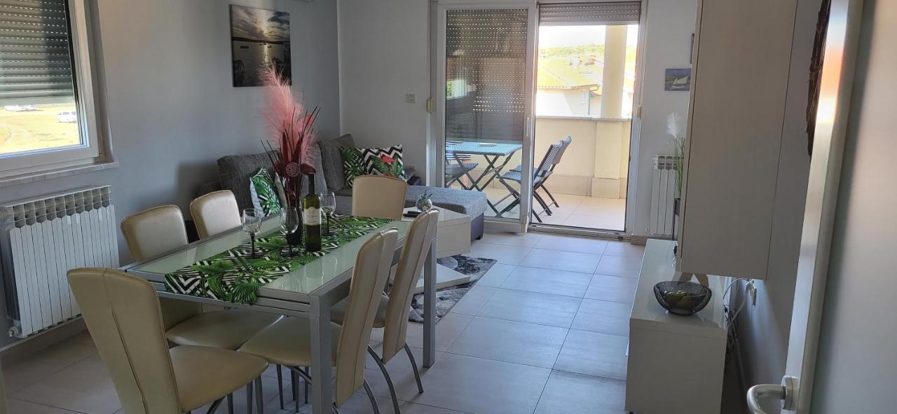 Apartment Summer Dream Пунат Екстер'єр фото